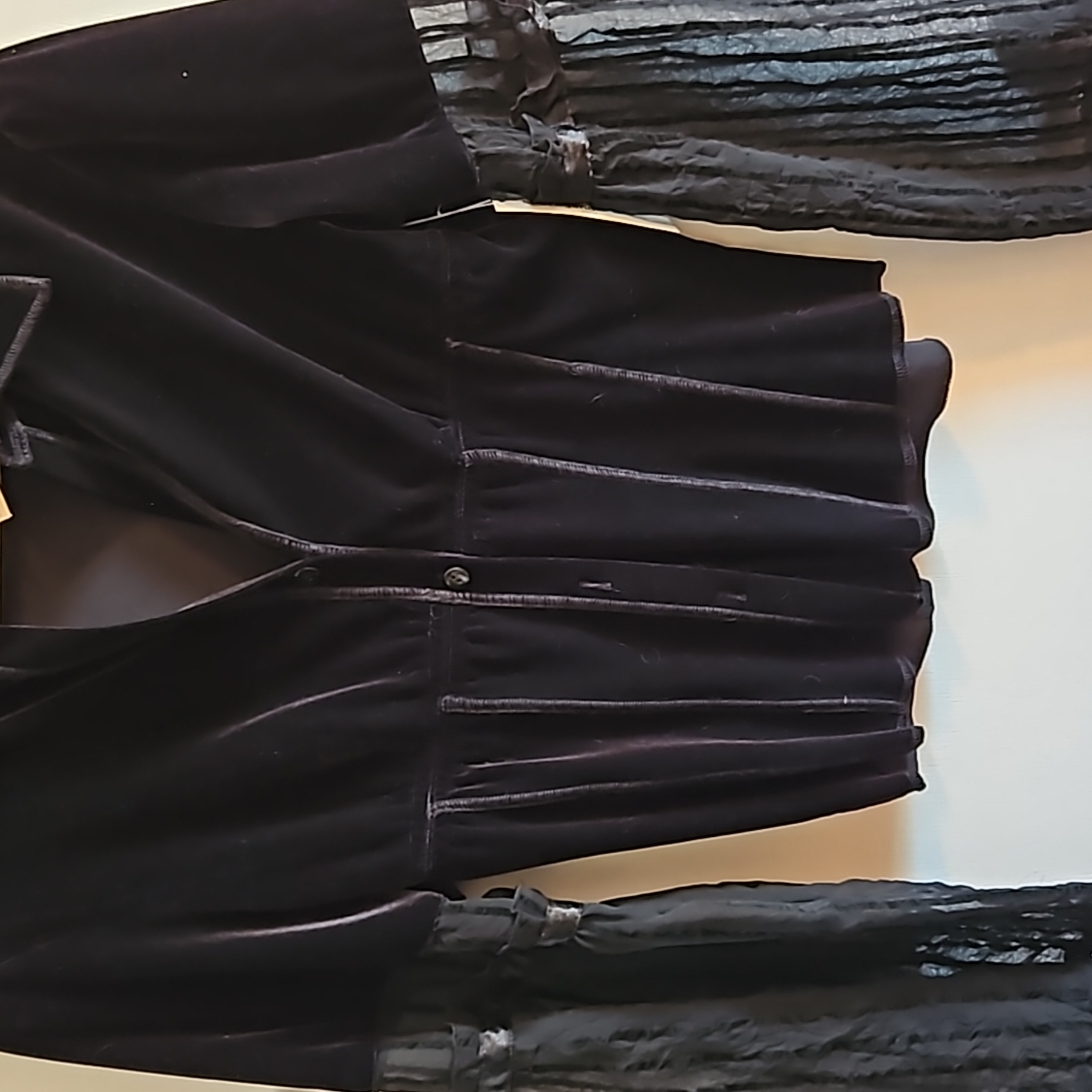 Sharagano Nwt Women's Black Velvet Stretch Blouse Wide Lace Sleeves Sz. Small